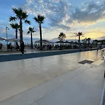 Seaview Newapt 10Mbalcony
