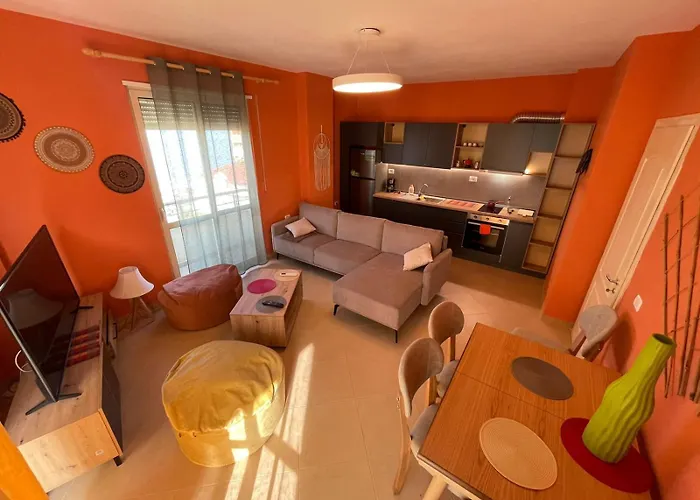 Seaview Newapt 10Mbalcony